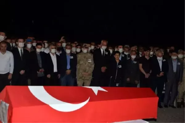 Son dakika haber | PKK'lı teröristlerin şehit ettiği işçiler son yolculuklarına uğurlandı