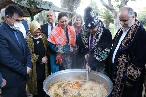 Dünya Türkmenler Birliğinden Büyük Önder Atatürk'ü anma programı