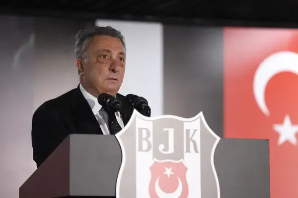 Ahmet Nur Çebi: 