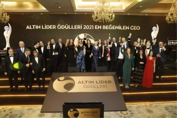 TÜRKİYE'NİN EN BEĞENİLEN CEO'LARI ÖDÜLLERİNİ ALDI