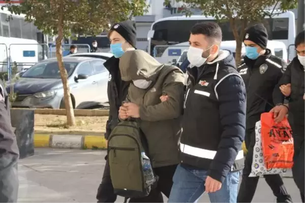 Son Dakika | HABUR'DA 'RÜŞVET' OPERASYONUNDA 16 TUTUKLAMA