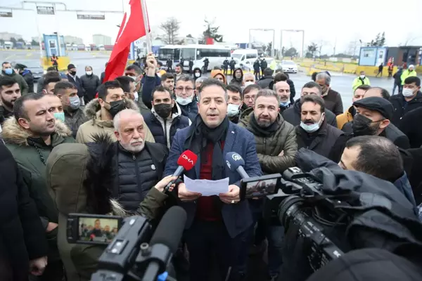 Tır şoförleri, Ambarlı Limanı'na girişte ücret alınmasını protesto etti