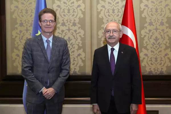 Kılıçdaroğlu, AB üyesi ülkelerin büyükelçileri ile yemekte bir araya geldi