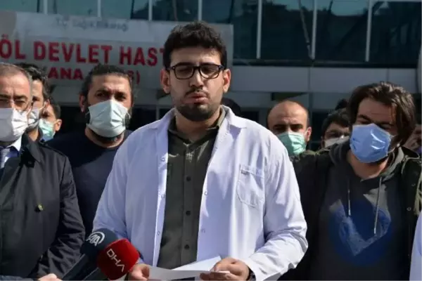 Son dakika haberleri | DOKTORU DARBEDEN BABAYLA OĞLU GÖZALTINA ALINDI