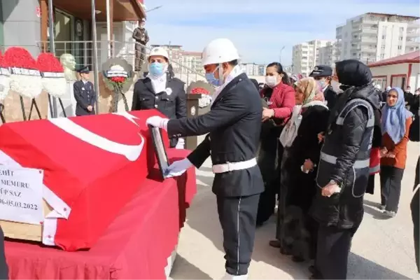 Son dakika... KAZA YERİNE OTOMOBİL DALDI; 1 POLİS ŞEHİT, 1 ÖLÜ, 4 YARALI