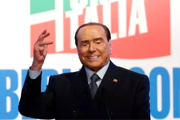 Milano'da savcılık mütalaası: Berlusconi'nin partilerinde seks köleleri vardı