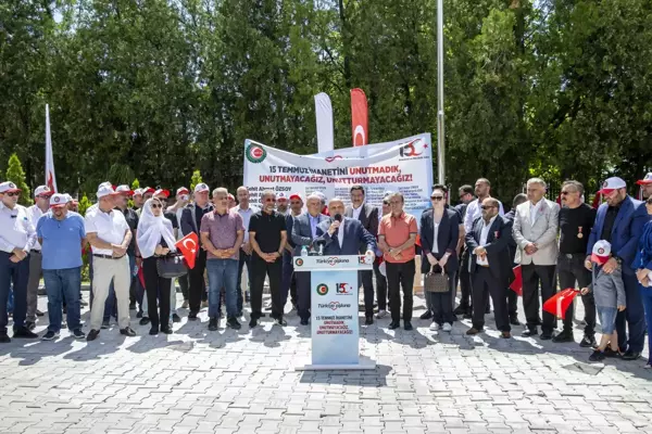 HAK-İŞ'ten 15 Temmuz Demokrasi Şehitliği'nde anma programı