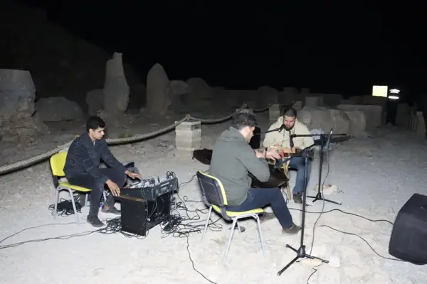 Nemrut Dağı'nda konser verildi