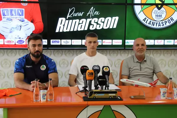 Alanyaspor, Arsenal'dan Runarsson'u kiraladı