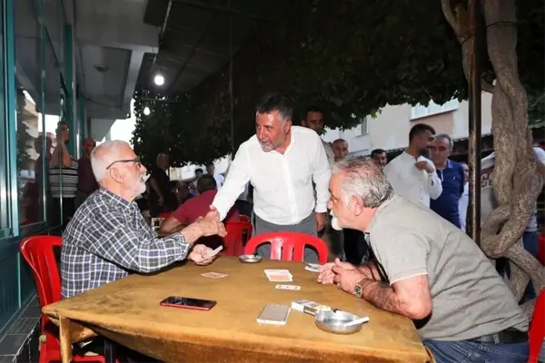 İzmir yerel haberi: Bayraklı Belediye Başkanı Sandal, Onur Mahallesi'ni Ziyaret Etti