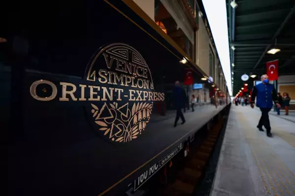 Tarihi Orient Express treni İstanbul'a ulaştı