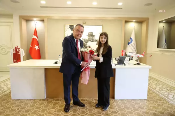 Antalya Büyükşehir'in Çocuk Başkanı Çelebi, Yeşil Alanların Arttırılmasını İstedi