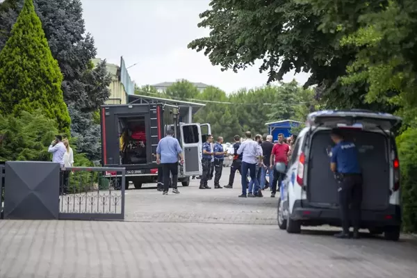 Fabrikada temizlik yapılırken çıkan gaz 47 işçiyi hastanelik etti