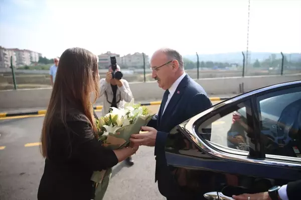 Manisa Valisi Yaşar Karadeniz, Sakarya Valiliği'ne atandı