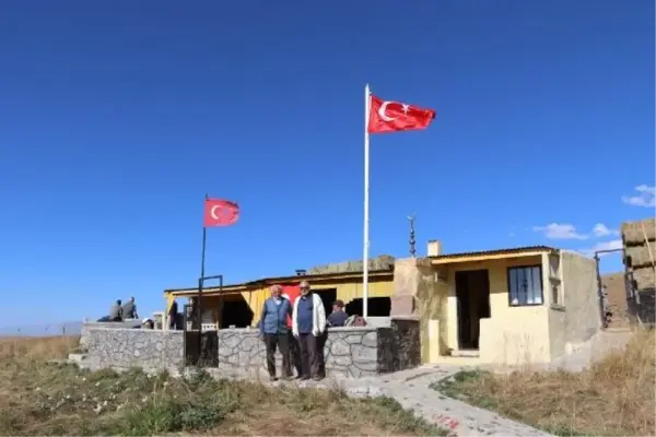 'KİMSE DONMASIN' DİYE ALLAHUEKBER DAĞI'NA BARINAK YAPTI