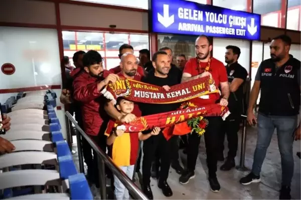 Galatasaray, Hatayspor maçı için Adana'ya geldi