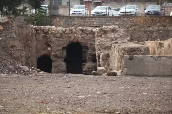 Tokat'ta Yeni Okul Temel Kazısında Tarihi Hamam Kalıntıları Bulundu