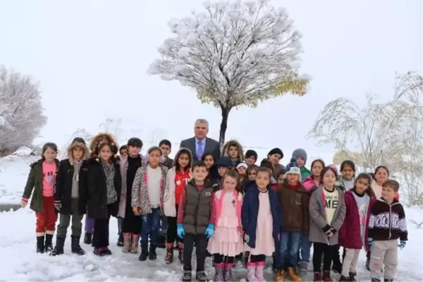 DEPREMDE 20 YAKINI VE ÖĞRENCİSİNİ KAYBETTİ, ACISINI EĞİTİM VEREREK UNUTMAYA ÇALIŞIYOR