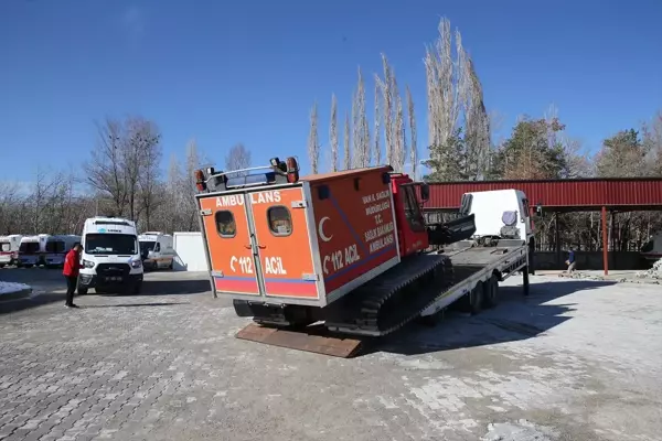 Van'da kar nedeniyle yolu kapanan köylerde mahsur kalanlara sağlık hizmeti