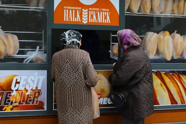 Afyonkarahisar Belediyesi Halk Ekmek Büfeleri Hizmete Girdi