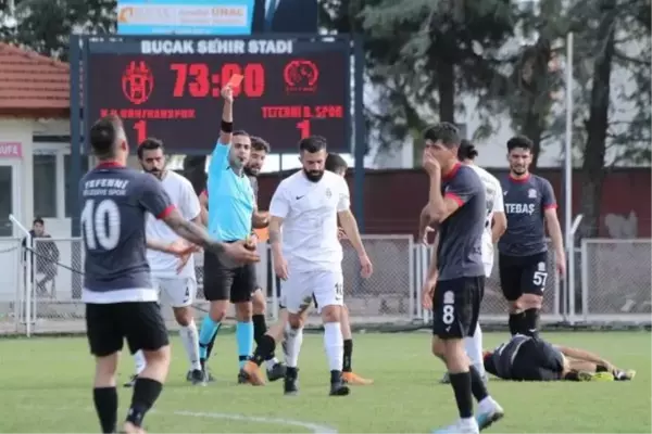 Bucak Belediye Oğuzhanspor ile Tefenni Belediyespor Arasında Gergin Maç