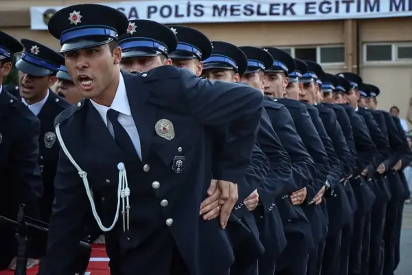 Bursa POMEM mezunlarını verdi