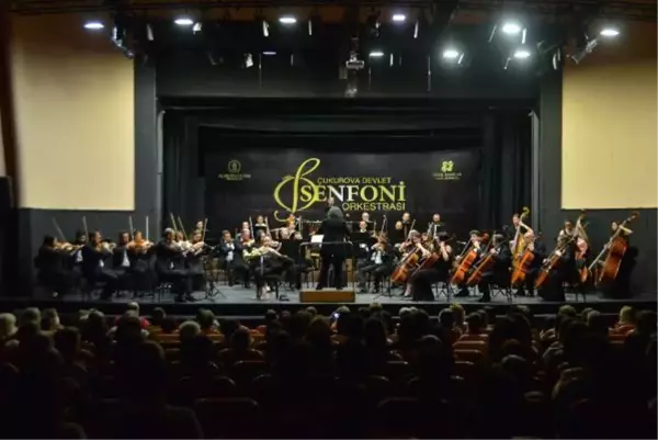 AYAK PARMAKLARIYLA NOTA BASAN 'KORNO' SANATÇISI FELİX KLİESER, ADANA'DA KONSER VERDİ