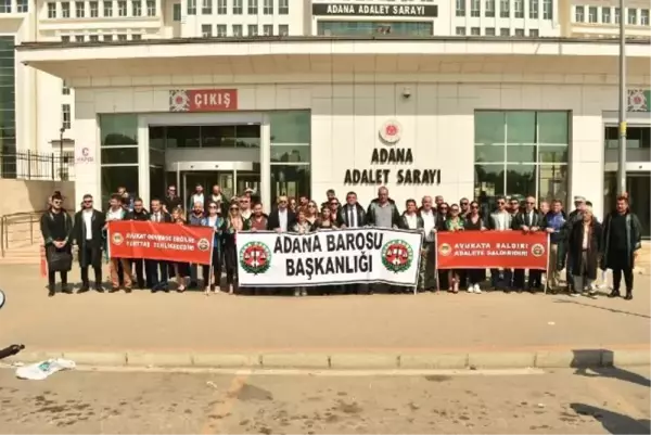 Adana Barosu Üyesi Avukatlar, Bodrum'da Meslektaşlarının Öldürülmesine Tepki Gösterdi