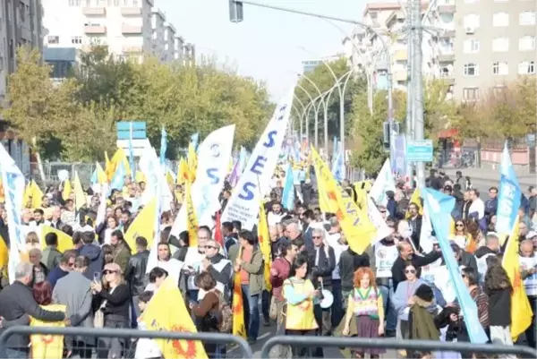 Diyarbakır'da bütçe mitingi düzenlendi