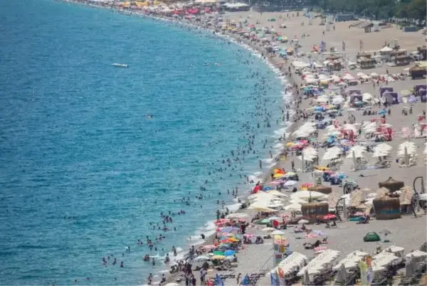 Antalya Turizm Sezonu Uzadı, Rezervasyonlar İyi Gidiyor