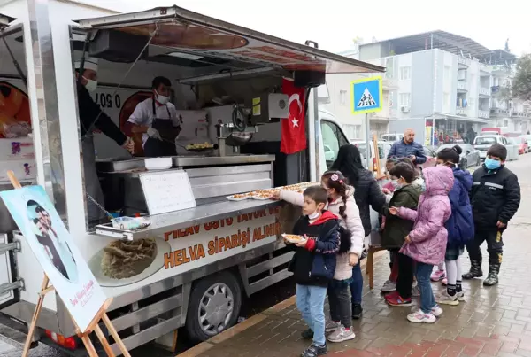 Fırat Çakıroğlu'nun adının verildiği okulda lokma dağıtıldı