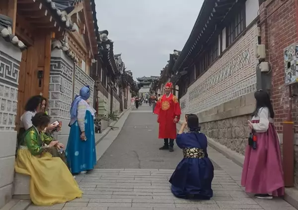 Güney Kore'nin Tarih Kokan Yeri: Bukchon Hanok Köyü