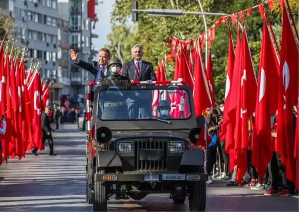 ANTALYA'DA RENKLİ 29 EKİM KUTLAMASI