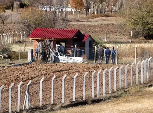 Kayıp vatandaş, boş kulübede tavana asılı halde bulundu