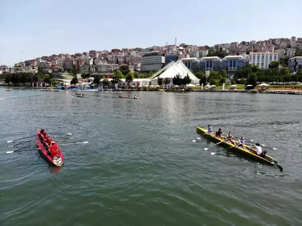 Haliç Kürek Yarışları'nda nefes kesen mücadele