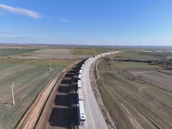 Hamzabeyli Sınır Kapısı'nda tır kuyruğu: 31 kilometreyi buldu