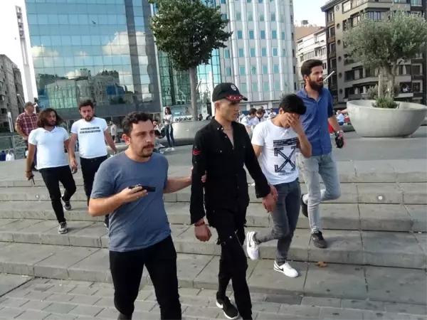 Taksim Talimhane'de meydan kavgası kamerada