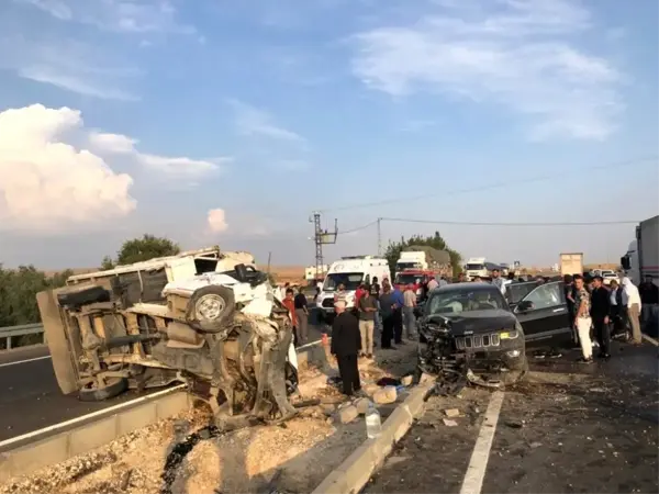 Mardin'de trafik kazası: 1 ölü, başsavcı ile birlikte 9 yaralı