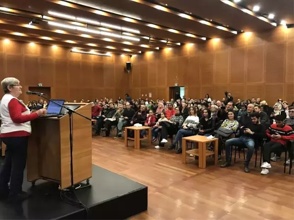 Canan Karatay: Fabrikaya girmiş ürünler, çocuklarımızın sağlığını bozuyor