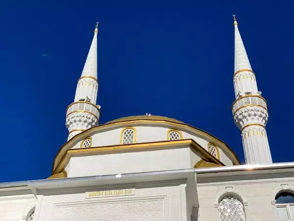 Horasan'da Mescid-i Aksa Camii ibadete açıldı