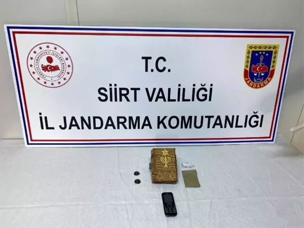 Siirt'te tarihi eser niteliğinde 3 parça ve uyuşturucu madde ele geçirildi