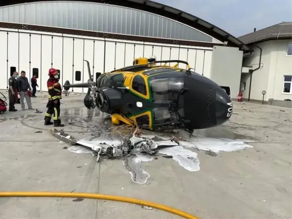 İtalya'da polis helikopteri havalanırken kaza yaptı