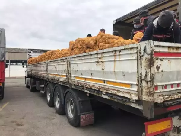 Son dakika haberi: Üreticiden alınan patates ve soğanlar, ihtiyaç sahibi 164 bin aileye ulaştırılacak