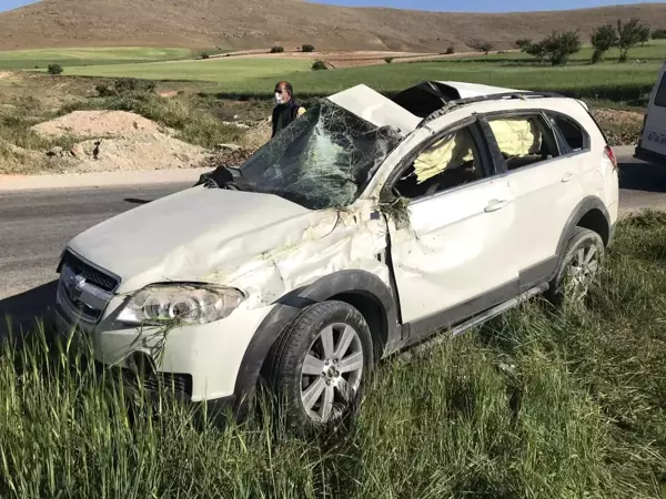 Elazığ'da cip takla attı, 1'i ağır 3 yaralı