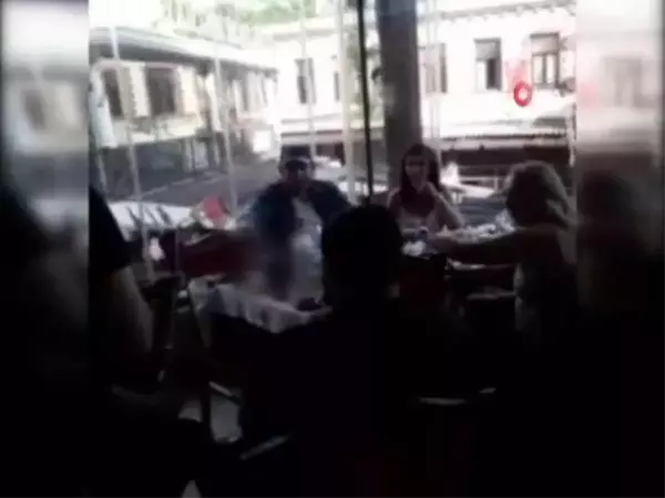 Polis alkışlayarak içeri girdi... Balık restoranında müzikli eğlenceye polis baskını