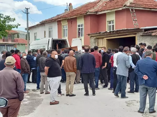 Göçük altında vefat eden kardeş son yolculuğuna uğurlandı