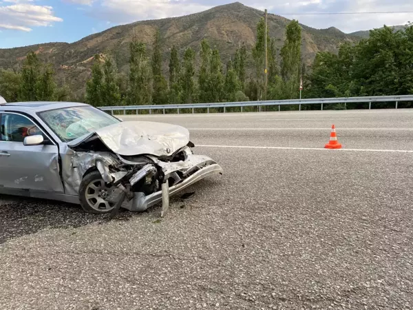 İki otomobilin çarpışması sonucu 9 kişi yaralandı