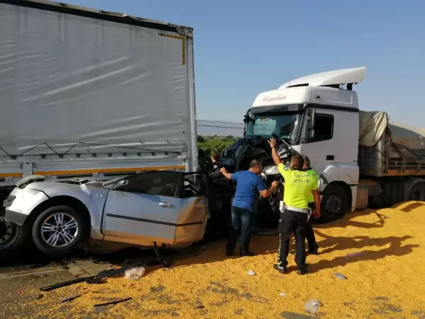 Manisa'da 3 kişinin öldüğü katliam gibi kazada tır sürücüsü tutuklandı