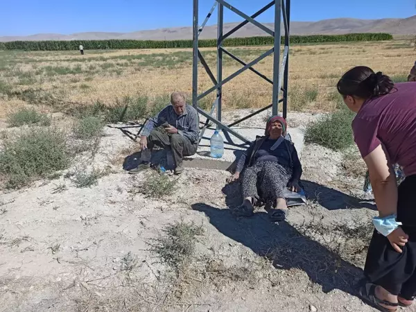 Aracın hurdaya döndüğü kazada emniyet kemeri hayat kurtardı