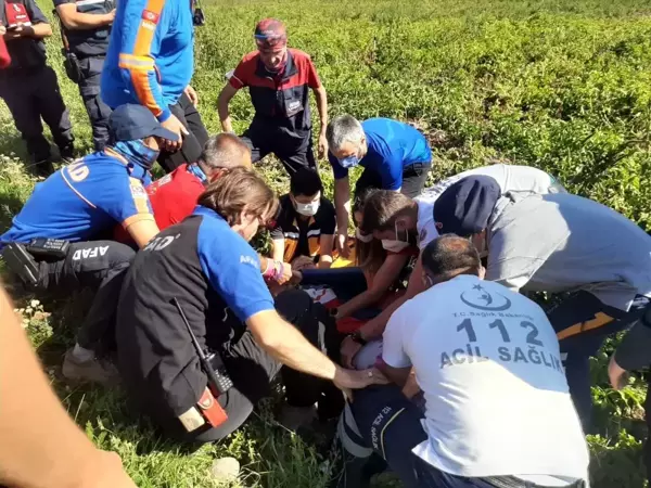 Hasan Dağı'ndan havalanan paraşütçü Niğde'de patates tarlasına düştü